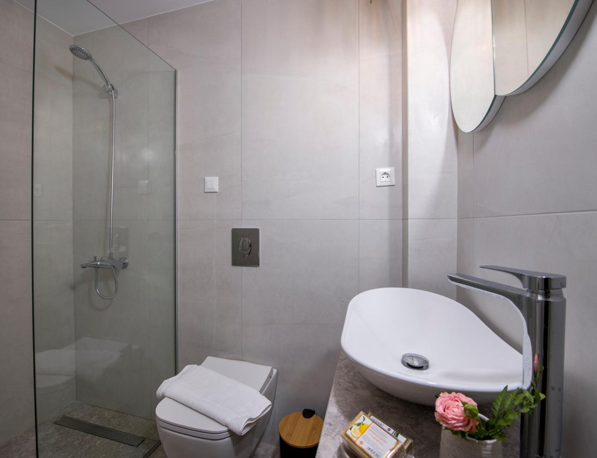 Апартаменти Eleanthi Modern Living Galatas  Номер фото